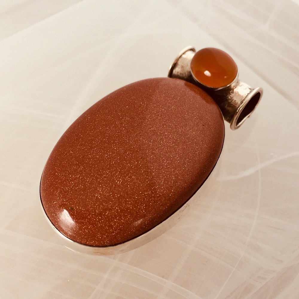 .925 Sterling Silver Pendant Goldstone Carnelian